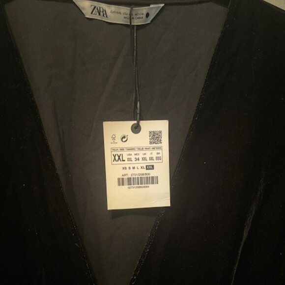 VELVET MINI DRESS With Diamond buttons - NWT - Picture 10 of 16